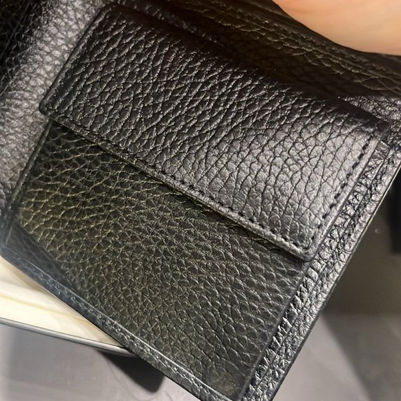 Gucci bifold coin pouch wallet - Picture 6 of 7